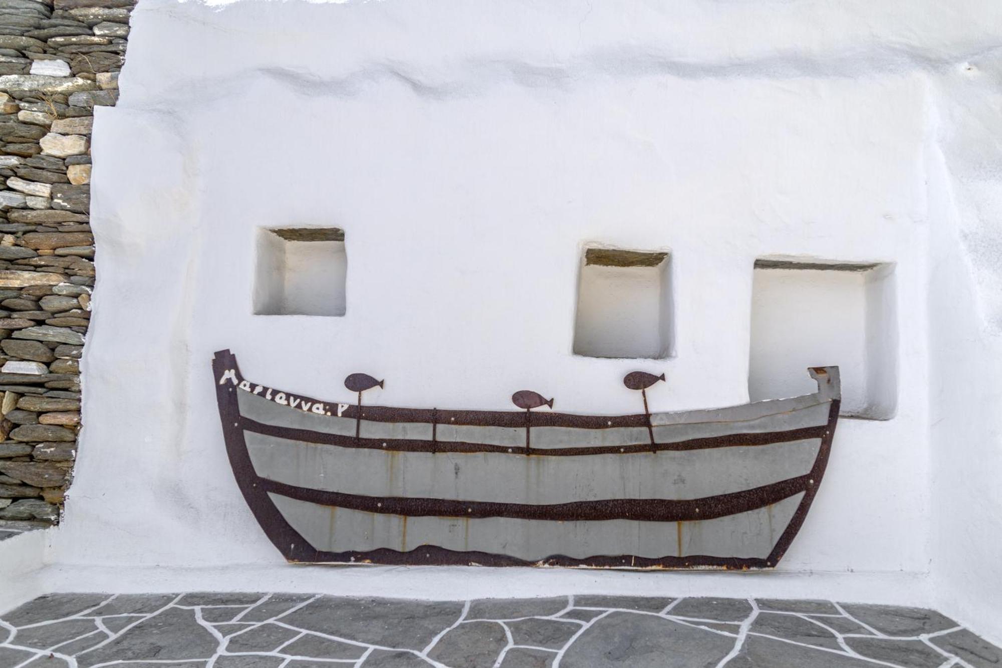 Rabagas Luxury - In The Heart Of Sifnos *