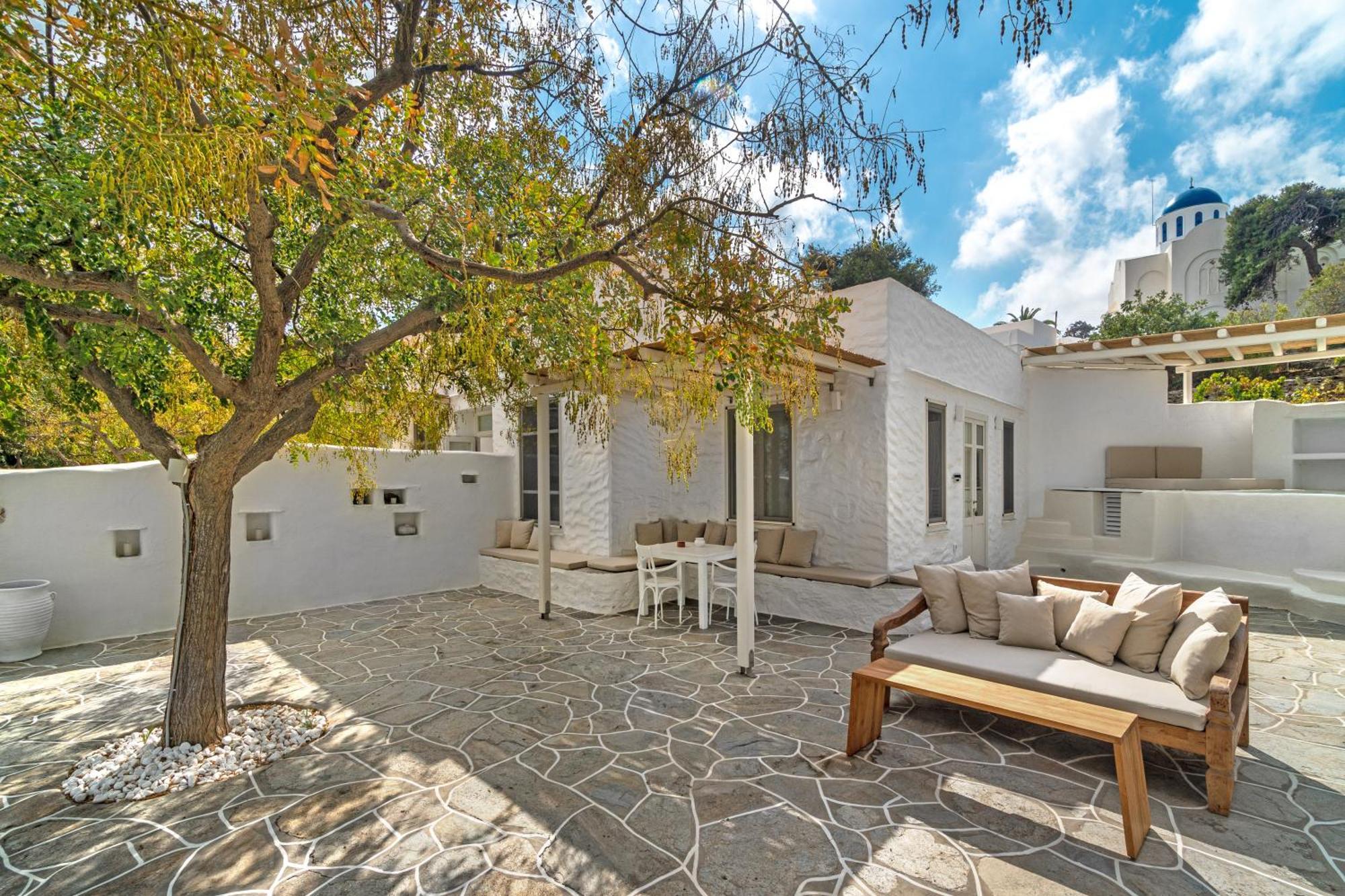 Rabagas Luxury - In The Heart Of Sifnos Apollonia (Sifnos)