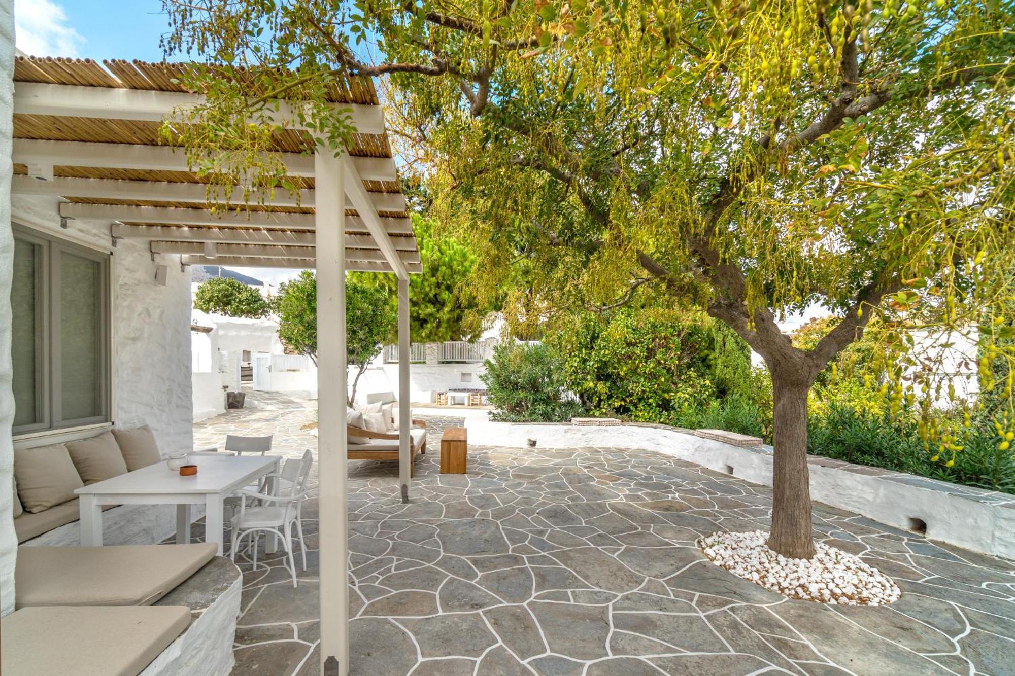 Rabagas Luxury - In The Heart Of Sifnos Holiday home